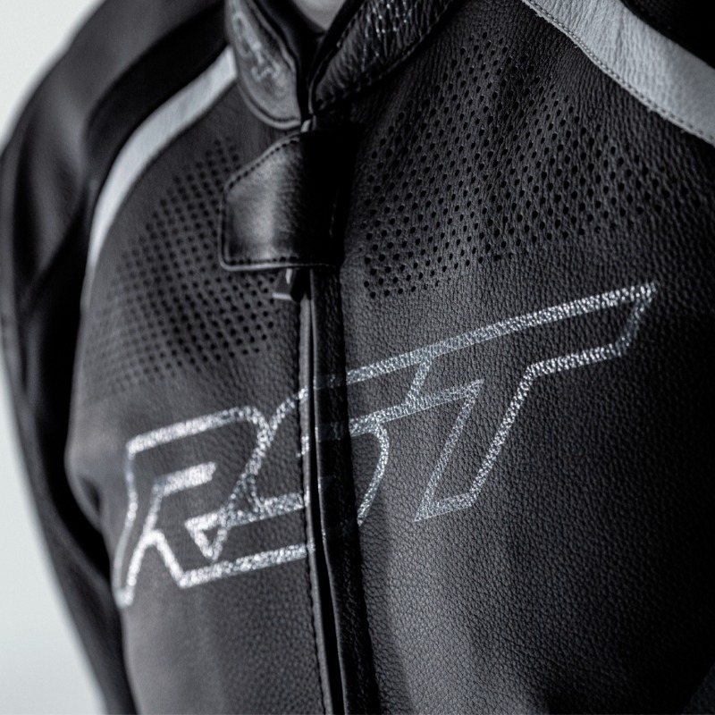 RST SABRE Black-White_2